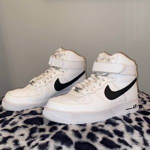 Air Force 1 High ‘White Black’